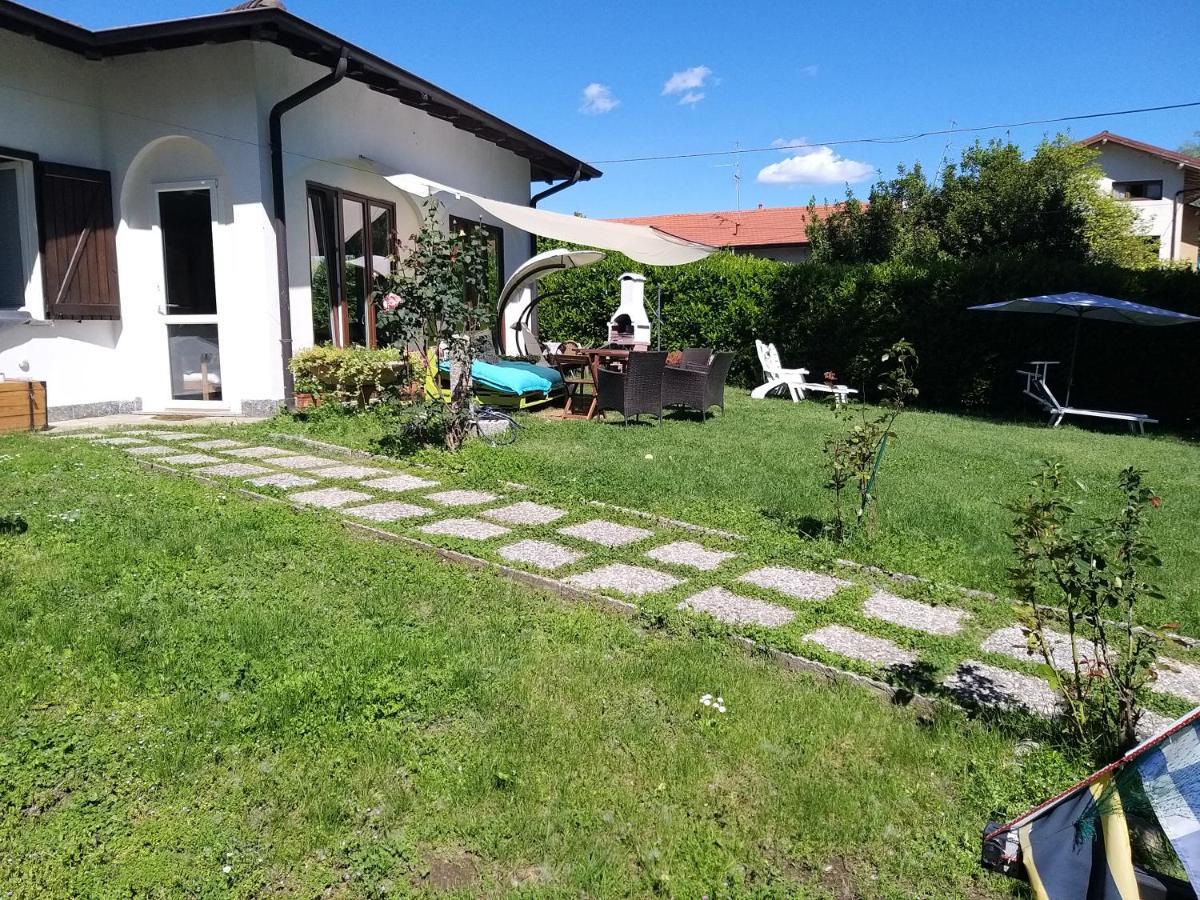 دورميلّيتّو Ritratto Sul Lago المظهر الخارجي الصورة