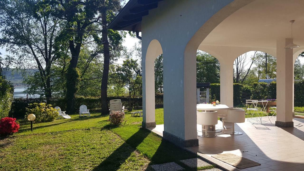 دورميلّيتّو Ritratto Sul Lago المظهر الخارجي الصورة
