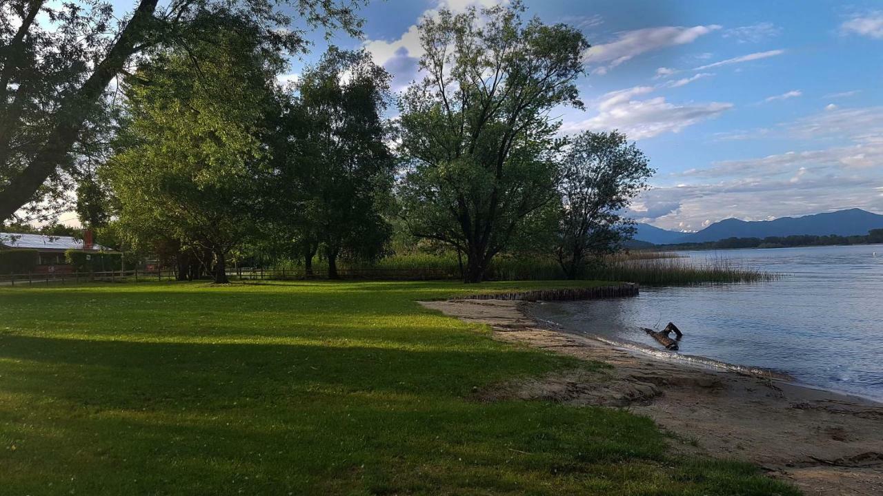 دورميلّيتّو Ritratto Sul Lago المظهر الخارجي الصورة